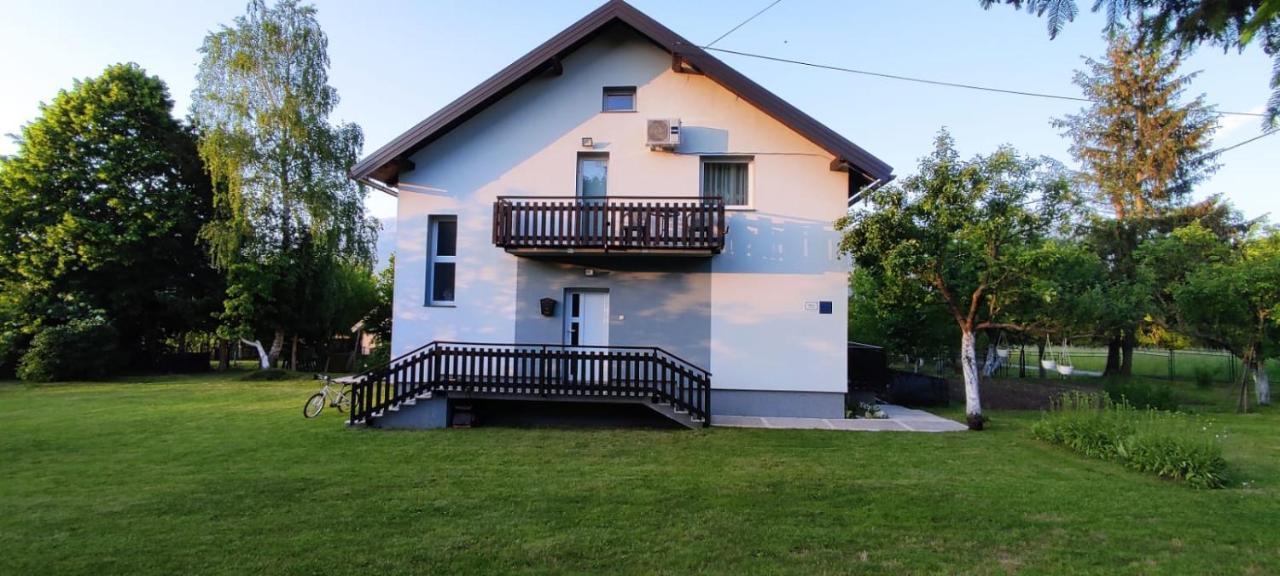 Apartment Gradina Korenica Exteriör bild